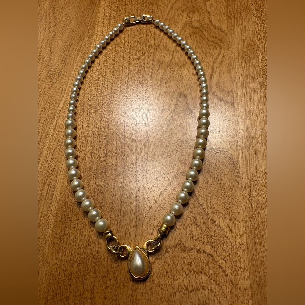 Vintage Napier Faux Pearl Choker Necklace with Teardrop Pendant